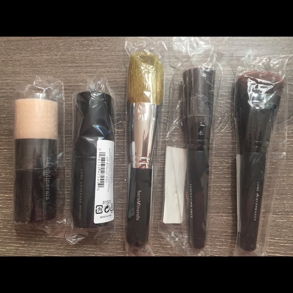 bareMinerals 5 Full Size Brushes